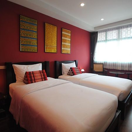 Focal Local Bed & Breakfast Bed & Breakfast Bangkok Exterior photo